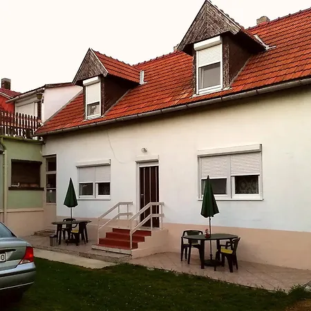 Konukevi Melodia Vendeghaz *